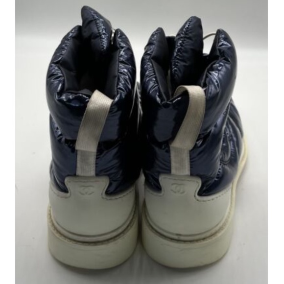 CHANEL Blue Metallic CC Logo Winter Sport Lace Up Snow Moon Boots sz 38 - Picture 4 of 5